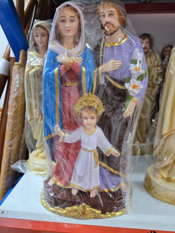 STATUE 16" HOLY FAMILY
