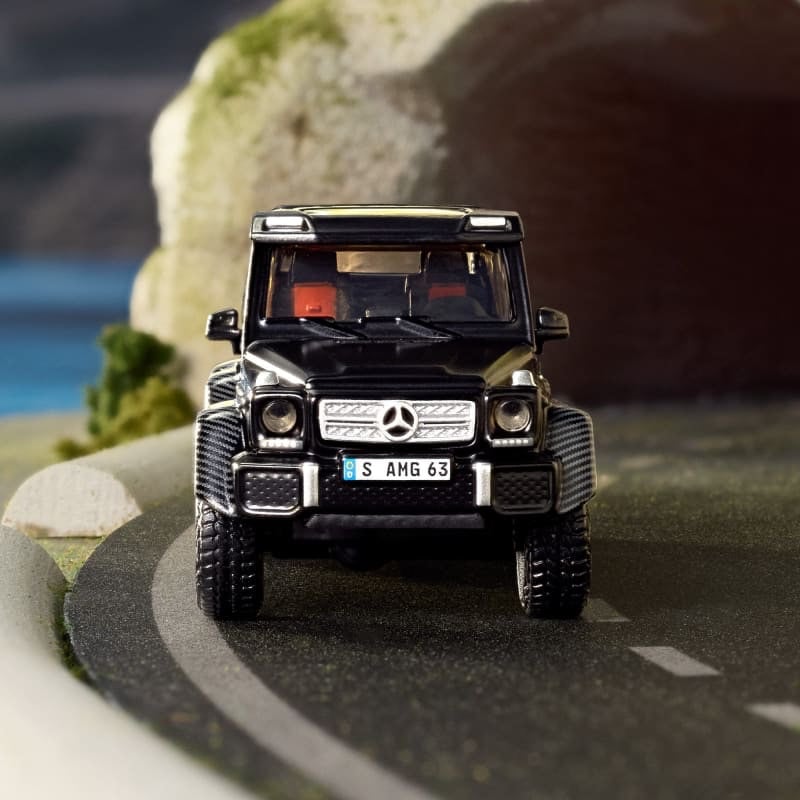 Hot Wheels® Elite 64™ Mercedes-Benz G 63 AMG 6x6 - Compra Internacional