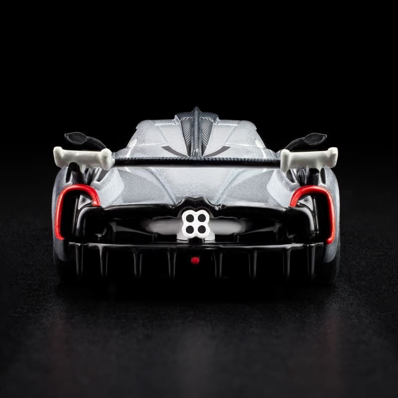 Hot Wheels® Red Line Club™ '21 Pagani Huayra R - Compra Internacional