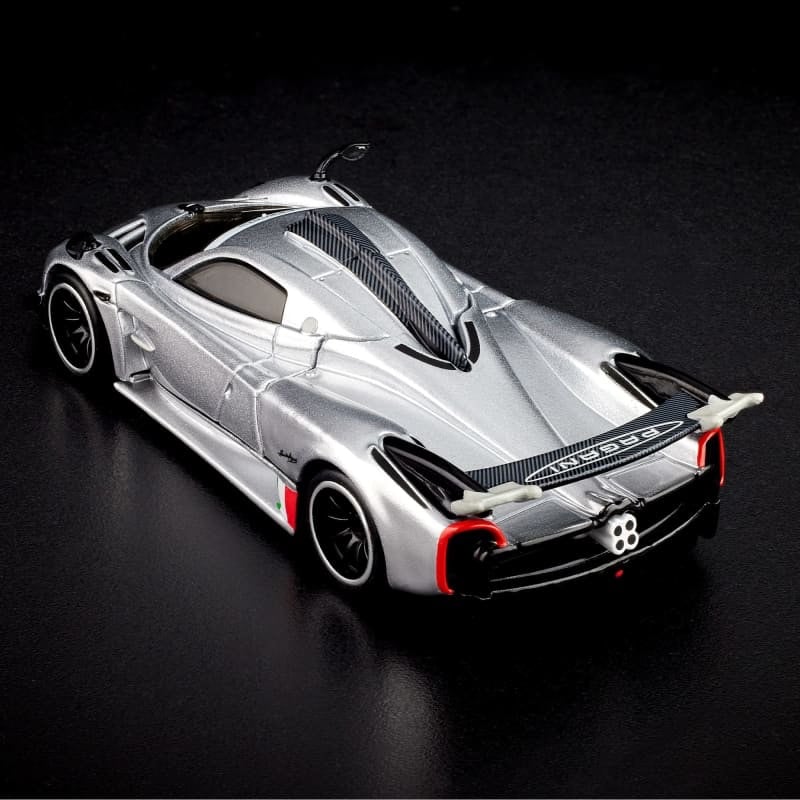 Hot Wheels® Red Line Club™ '21 Pagani Huayra R - Compra Internacional