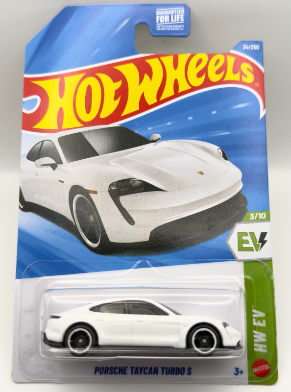 PORSCHE TAYCAN TURBO S
