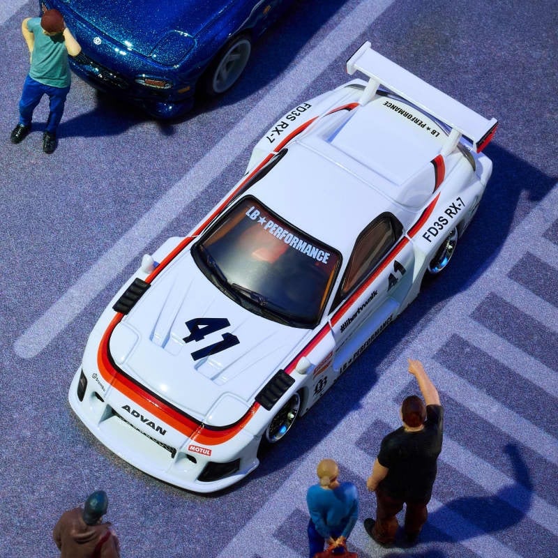 Hot Wheels® Elite 64™ Mazda RX-7 Liberty Walk - Compra Internacional