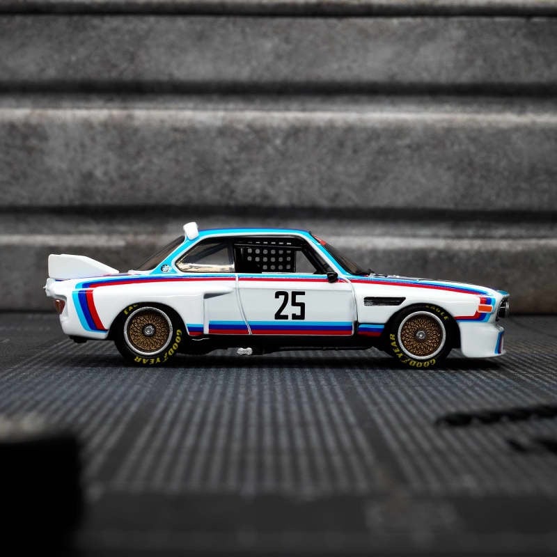 Hot Wheels® Elite 64 BMW 3.0 CSL RACE de 1975 - Compra Internacional