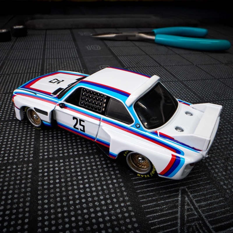 Hot Wheels® Elite 64 BMW 3.0 CSL RACE de 1975 - Compra Internacional