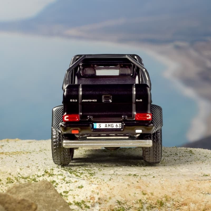 Hot Wheels® Elite 64™ Mercedes-Benz G 63 AMG 6x6 - Compra Internacional