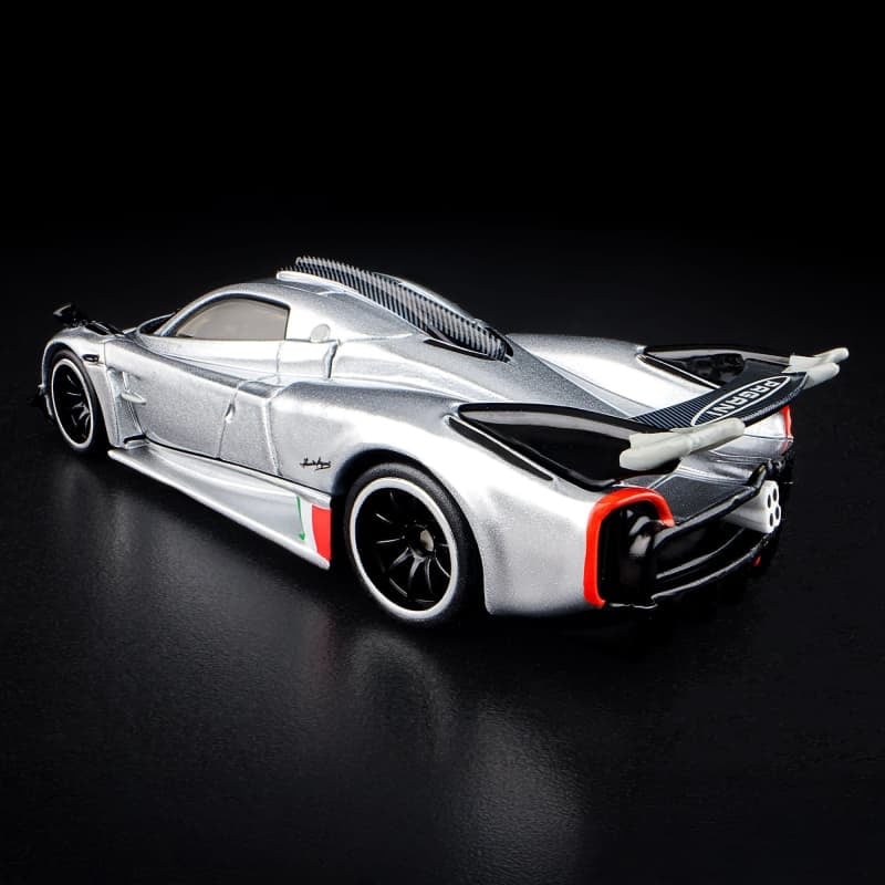Hot Wheels® Red Line Club™ '21 Pagani Huayra R - Compra Internacional