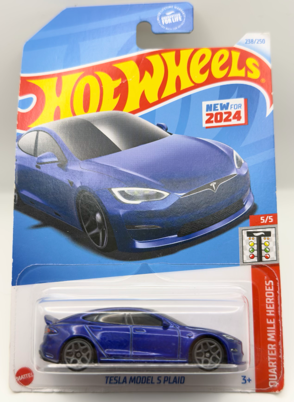 TESLA MODEL S PLAID