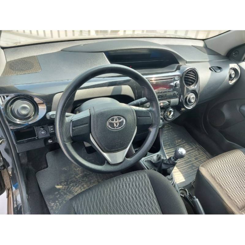 TOYOTA ETIOS 1.5 MT NUEVO