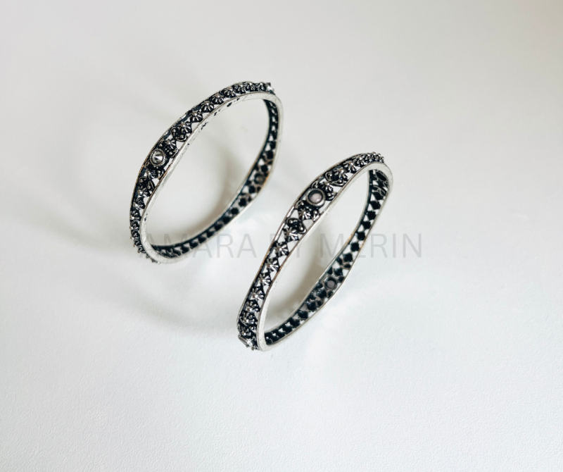 Kids Bangle AM3UBF26