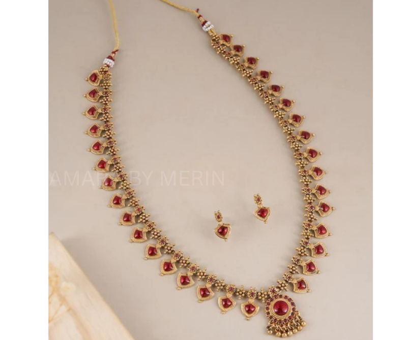 Paalakka Haaram - Ruby with earrings AM13004