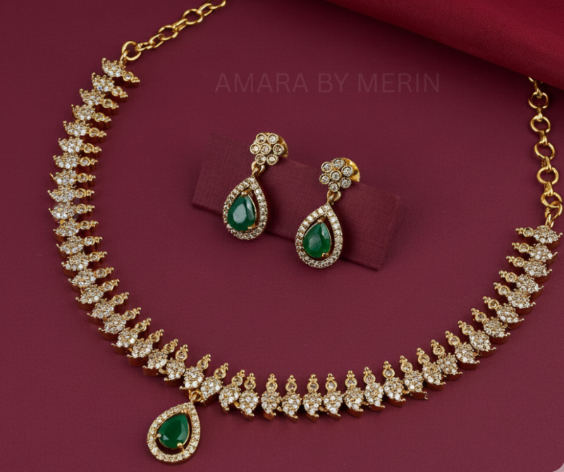 NOIRE shine - Gold plated AD stone necklace with earrings AM14011