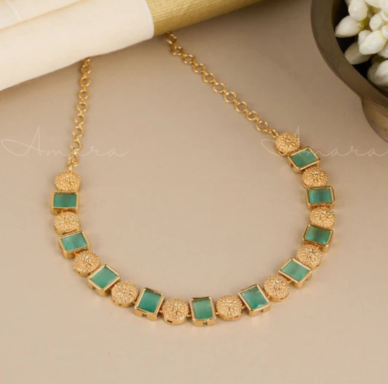 Necklace - Green rectangular stone AM2UF20G