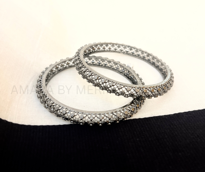 Kids Bangle AM3UBF27