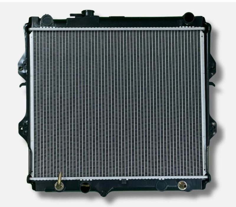 Radiateur 16400-75270 ATM | Toyota Hilux 4runner 1996-2002 4CYL 3RZ