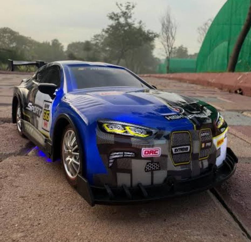 1:16 30km/h BMW M4 Drifting Car Fast Speed RC 2.4GHz With Smoke Real 4WD & extra tire 11inch long KT (GS025-4)