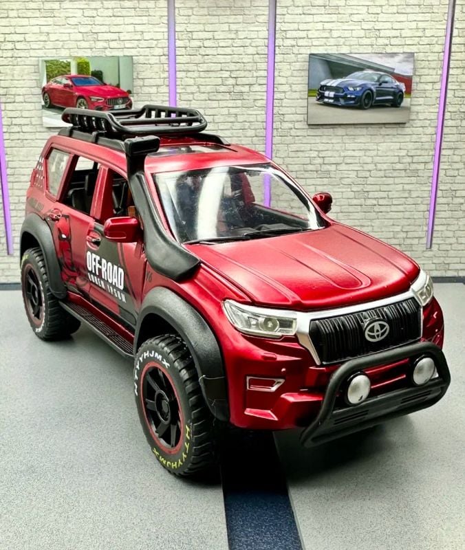 1:24 scale Toyota Prado Off road diecast car model (T2020A12)