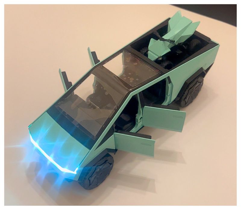 1:24 Tesla Cybertruck with motorcycle Diecast car model (B2424)