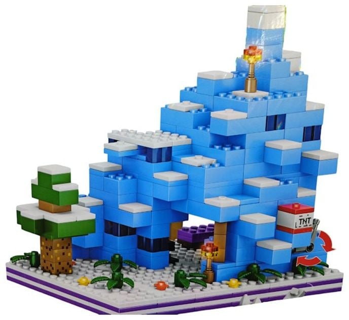 Minecraft My World Winter Building Block Lego Compatible 724+ pieces and Minecraft Figures KT (44115)