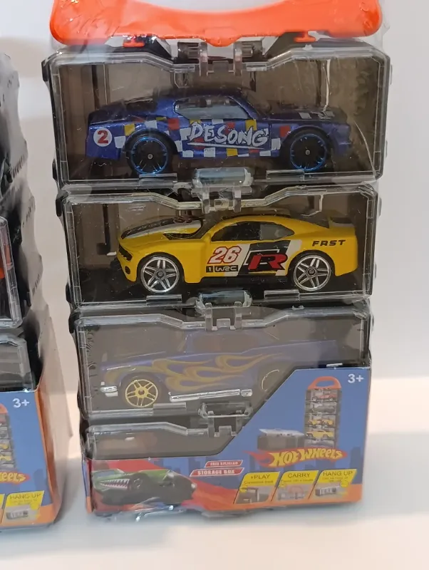 1:64 Hot wheels 8 cars 2 pack storage case hanging up
