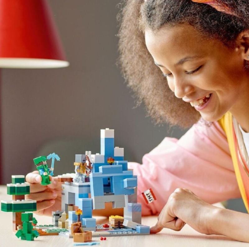Minecraft My World Frozen Building Block Lego Compatible 220+ pieces and Minecraft Figures KT (44126)