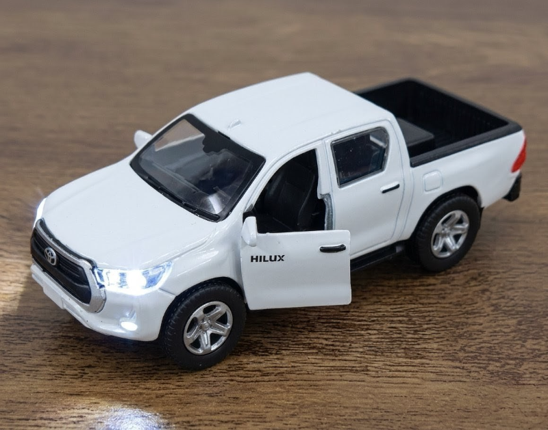 Trending Toyota Hilux Vigo Diecast Toy car open doors sound light KT (JG2617A-12.)