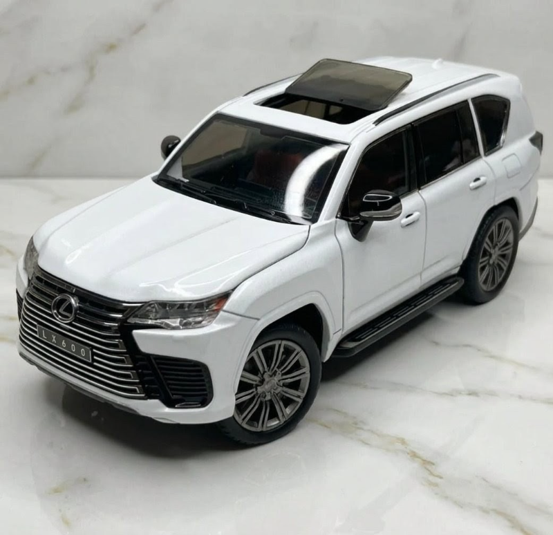 1:24 Toyota Lexus LX600 SUV Diecast model toy car in Black mirror openable doors KT(M345-1)