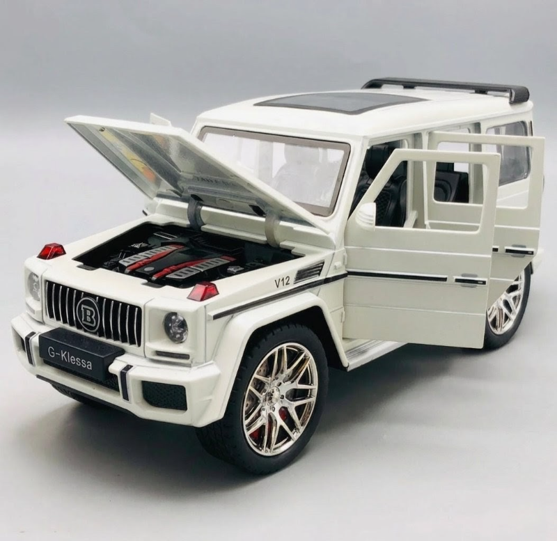 Mercedes RC Off Road 2.4G Remote Car Diecast Mercedes AMG G63 G-Klessa Model Car Open Doors Fast Speed 4WD KT (CZ118E)