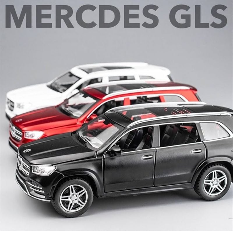 1/24 Scale Mercedes-Benz GLS Diecast (SR-2407B)