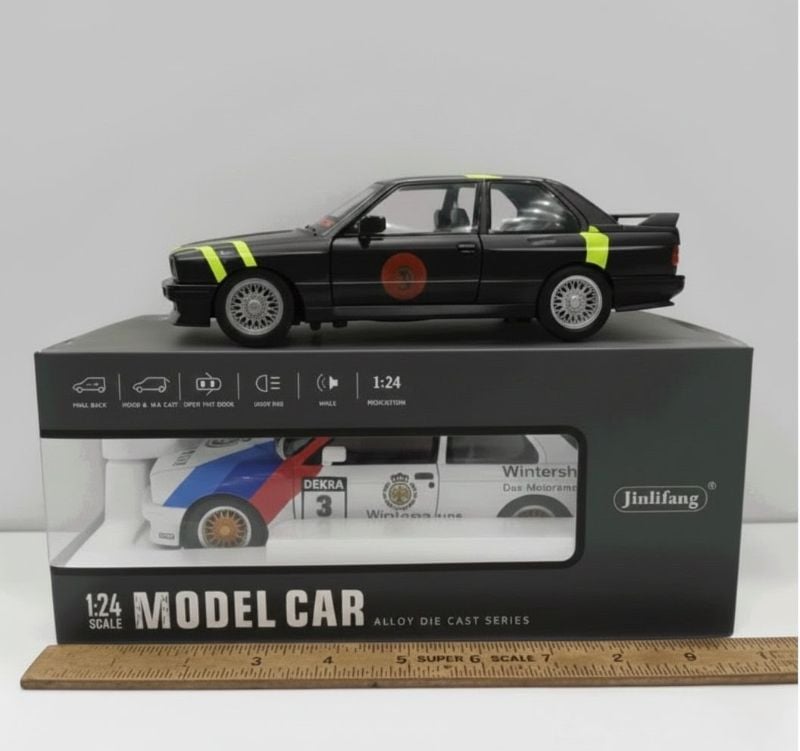 1:24 Scale BMW M3 E30 Die-Cast Metal Toy sounds light (1901-441)