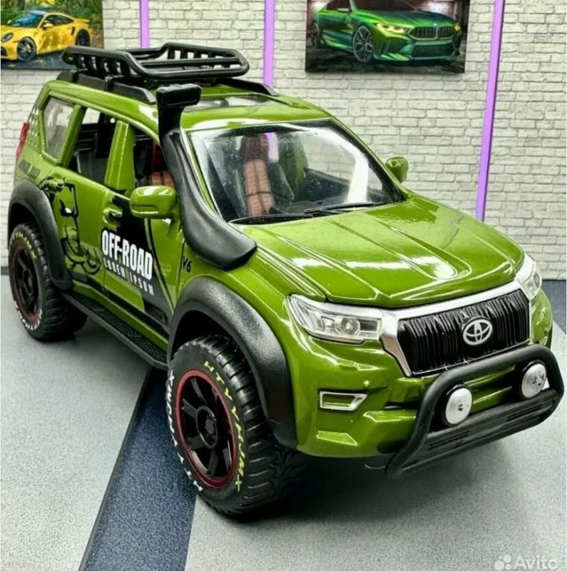 Taidiwei 1:24 scale Toyota Prado Off road diecast car model (T2010A12)
