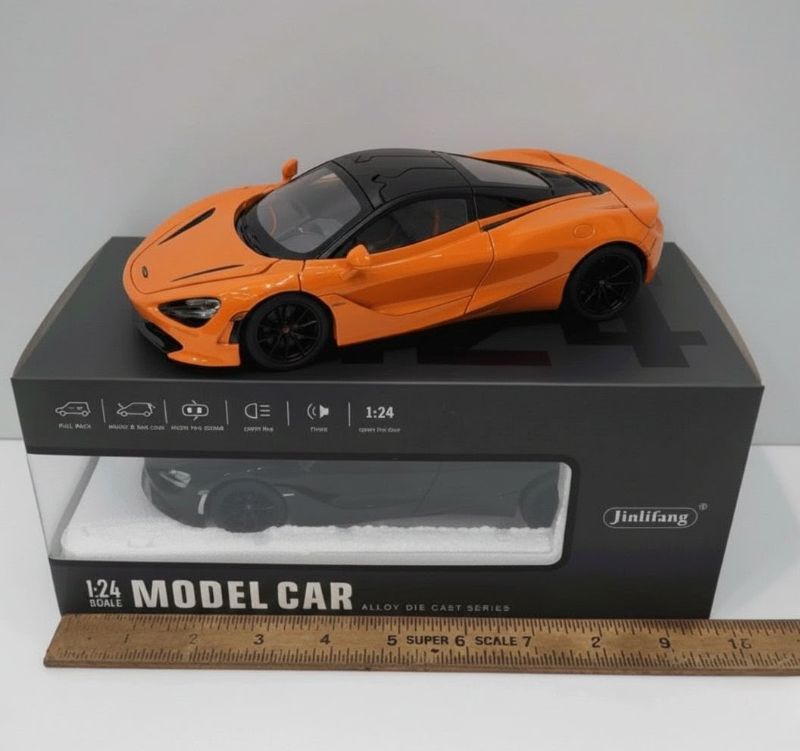McLaren 720S 1:24 Scale Die-cast (1901-210)