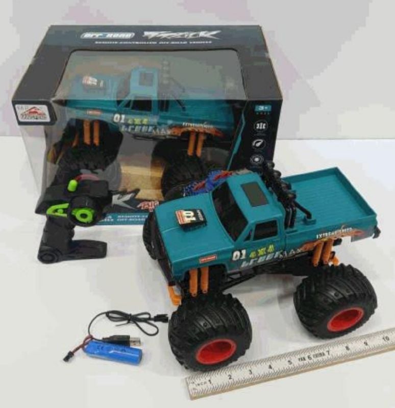 Big 1:16 Off Road 4WD Monster Truck 2.4Ghz Powerful high speed (816D)