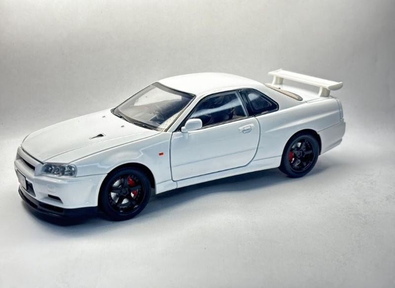 1:24 Nissan Skyline Ares GTR R34 Diecast Open Doors sound light toy car (1900-410)