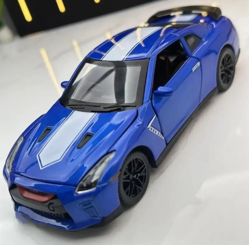Diecast 1/32 Nissan GT-R R35 pull back sound lights toy vehicle