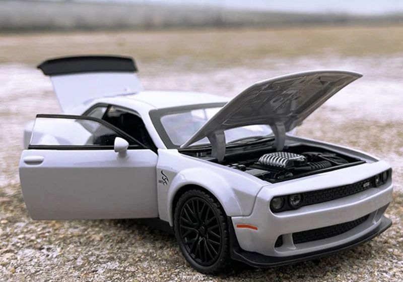 Challenger Hellcat Charger 1970 Spring series Diecast Sound Light Pull Back for Kids (CZ172AD)