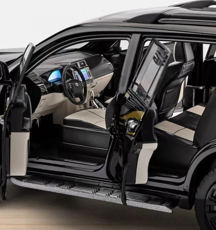 Big Prado Sheng Run 1:18 Scale Toyota Land Cruiser Prado diecast model car in 11 inch length comes in Box case packing TM