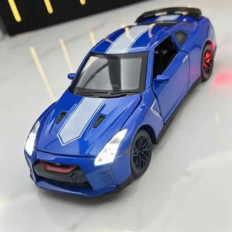Diecast 1/32 Nissan GT-R R35 pull back sound lights toy vehicle