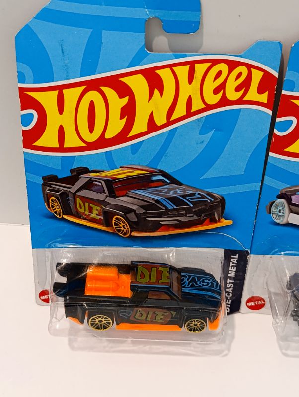 1:64 Hot Wheels 4 cars pack diecast for kids