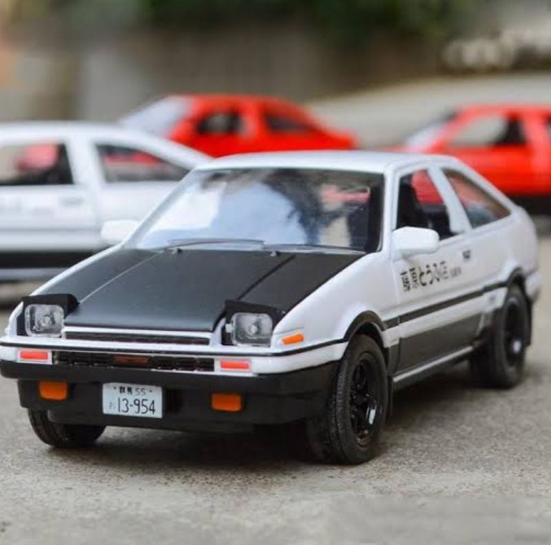 Iconic Classic Toyota Sprinter Trueno 1:32 scale Diecast Collector lover and Kids birthday gift classic car TM