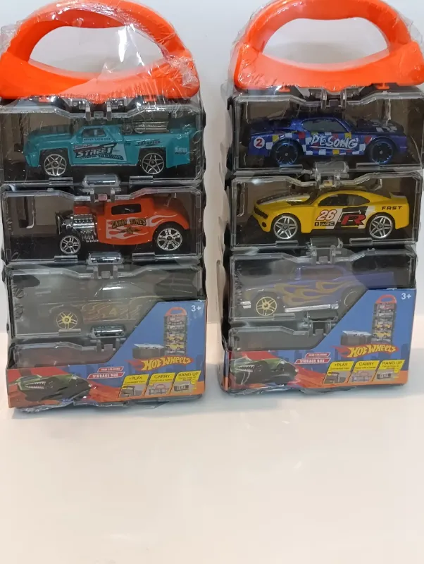 1:64 Hot wheels 8 cars 2 pack storage case hanging up