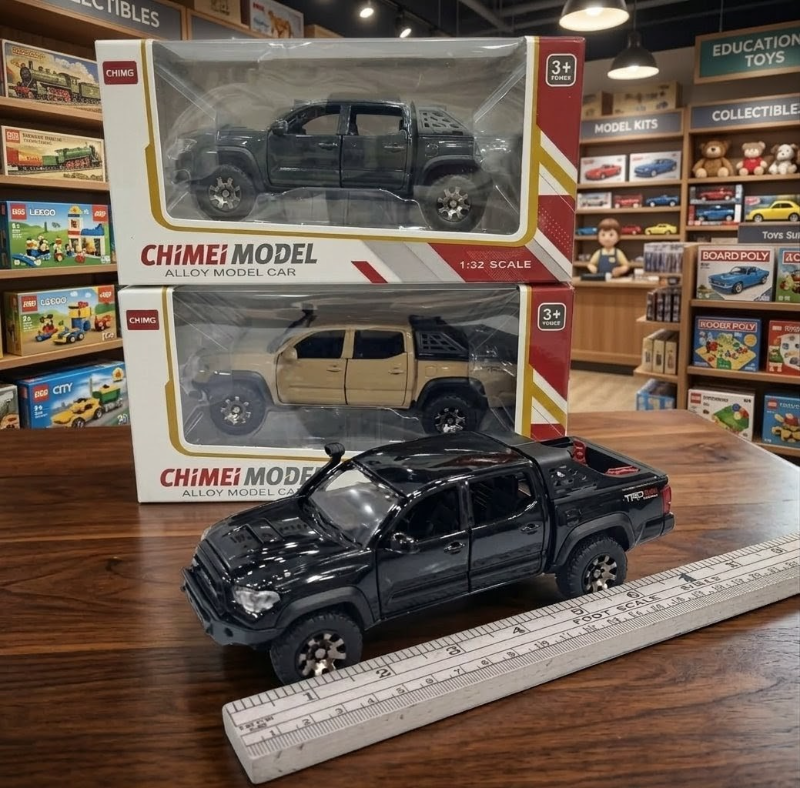 1:32 Hot Selling Toyota Tacoma pickup trucks
Diecast model car sound light open doors collector best toys KT (M343)