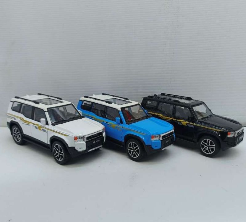 1:24 Toyota Land Cruiser Prado 2025 Diecast toy model car sound light (1900-480)