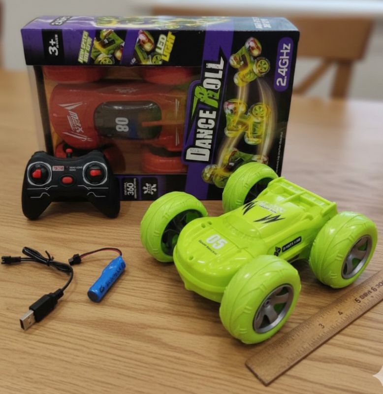 Fast Speed Dance Roll Stunt RC 2.4Ghz powerful (F01A)
