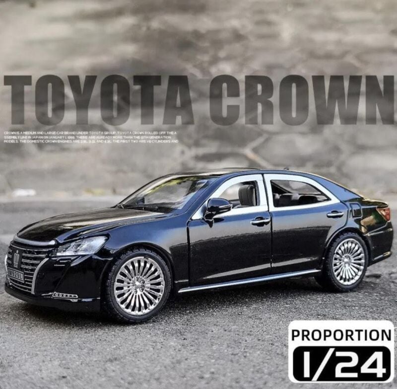 1:24 Toyota Crown Model Car Open Doors sound light toy car (M929L)