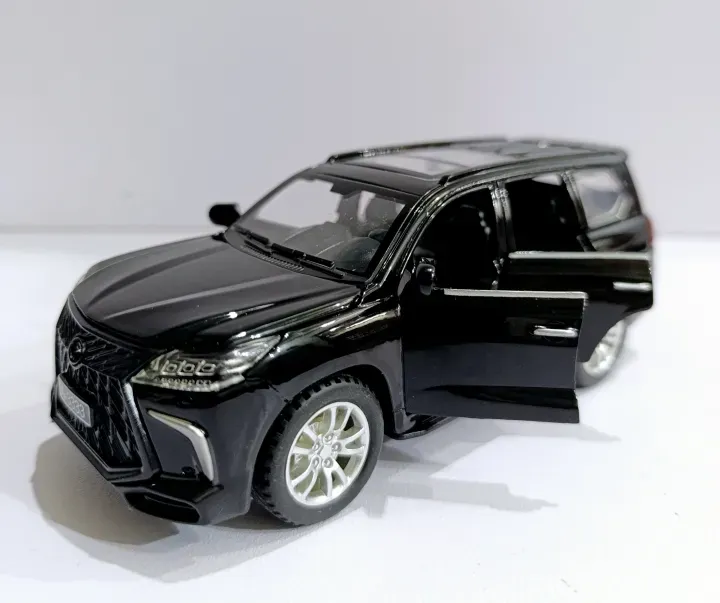 1:28 Lexus LX 570 Diecast model car 7 inch long with base (HY003XEK)