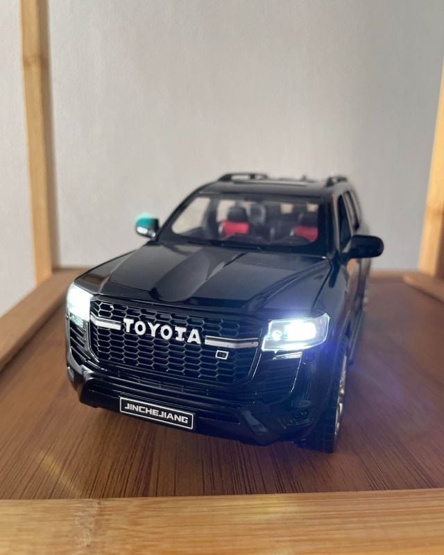 1:24 scale Toyota Land Cruiser LC300 GR Sport Suv 4x4 diecast model opens all sides black colour KT (1901-202)