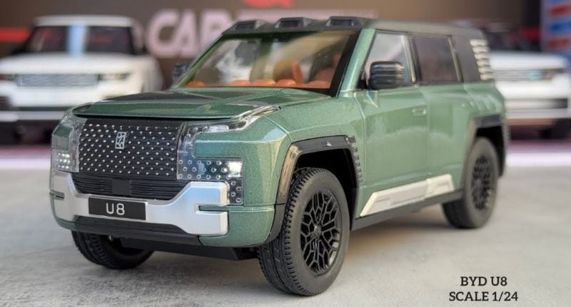 Diecast 1:24 BYD Yangwang Suv Model car open doors (H24U8)