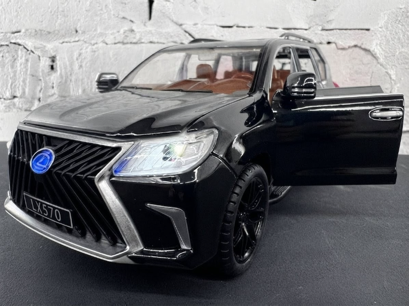 Big Lexus 570 1:18 scale diecast model car high real details heavy weight Collector lover car Black TM (SR-1807)