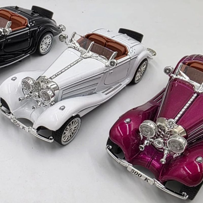 Diecast Classic 1936 Mercedes-Benz 500K 1:24 Spraying car (CZ173AD)