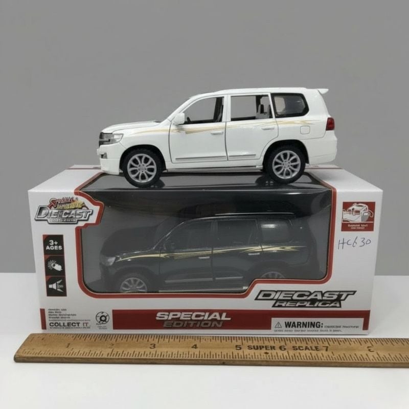 1:32 Toyota Land Cruiser Prado V8 Gift Toy for kids (HC630)